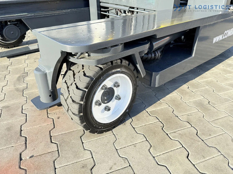 Combilift C3000 / GAS / TRIPLEX – 7500MM / SIDESHIFT / FORK POSITIONER / FREE LIFT / FULL HEATED CABIN / ONLY 7868 HOURS / CONDITION – LIK - Carretilla de 4 vías: foto 3 Combilift C3000 / GAS / TRIPLEX – 7500MM / SIDESHIFT / FORK POSITIONER / FREE LIFT / FULL HEATED CABIN / ONLY 7868 HOURS / CONDITION – LIK - Carretilla de 4 vías: foto 3