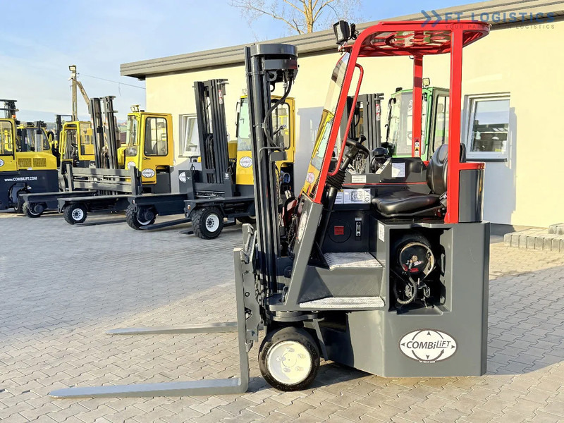 Combilift C3000CB / GAS / TRIPLEX 4900MM / FREE LIFT / SIDE SHIFT / FORK POSITIONER / EXCELLENT CONDITION / Wide range of four-way and sid - Carretilla de 4 vías: foto 2 Combilift C3000CB / GAS / TRIPLEX 4900MM / FREE LIFT / SIDE SHIFT / FORK POSITIONER / EXCELLENT CONDITION / Wide range of four-way and sid - Carretilla de 4 vías: foto 2