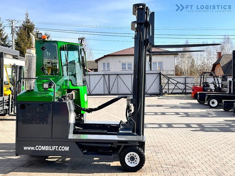 Carretilla de 4 vías Combilift C4000 / LPG / DUPLEX / 4500MM / FREE LIFT / LIKE NEW C4000 / LPG / DUPLEX / 4500MM / FREE LIFT / LIKE NEW: foto 17