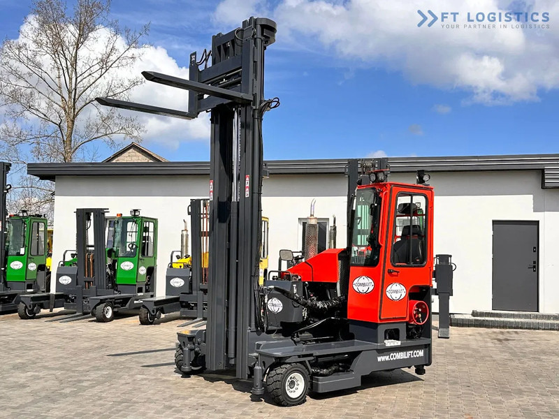Combilift C4000 / TRIPLEX / 9300MM / FREE LIFT / POSITIONER / LPG / CABIN C4000 / TRIPLEX / 9300MM / FREE LIFT / POSITIONER / LPG / CABIN - Carretilla de 4 vías: foto 1 Combilift C4000 / TRIPLEX / 9300MM / FREE LIFT / POSITIONER / LPG / CABIN C4000 / TRIPLEX / 9300MM / FREE LIFT / POSITIONER / LPG / CABIN - Carretilla de 4 vías: foto 1
