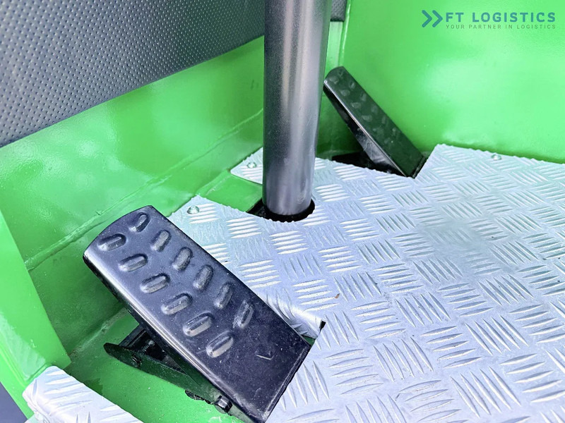 Carretilla de 4 vías Combilift C4500 / DIESEL / DUPLEX 4000MM / WIDE FORK POSITIONER / HEATING / FULL CABIN / EXCELLENT CONDITION / A wide range of four-way an: foto 12