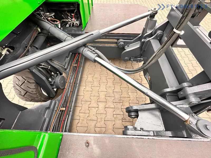 Carretilla de carga lateral Combilift C5000SL / DIESEL / 4500MM / DUPLEX / CABIN / PLATFORMS / LIKE NEW C5000SL / DIESEL / 4500MM / DUPLEX / CABIN / PLATFORMS / LIKE: foto 20 Carretilla de carga lateral Combilift C5000SL / DIESEL / 4500MM / DUPLEX / CABIN / PLATFORMS / LIKE NEW C5000SL / DIESEL / 4500MM / DUPLEX / CABIN / PLATFORMS / LIKE: foto 20