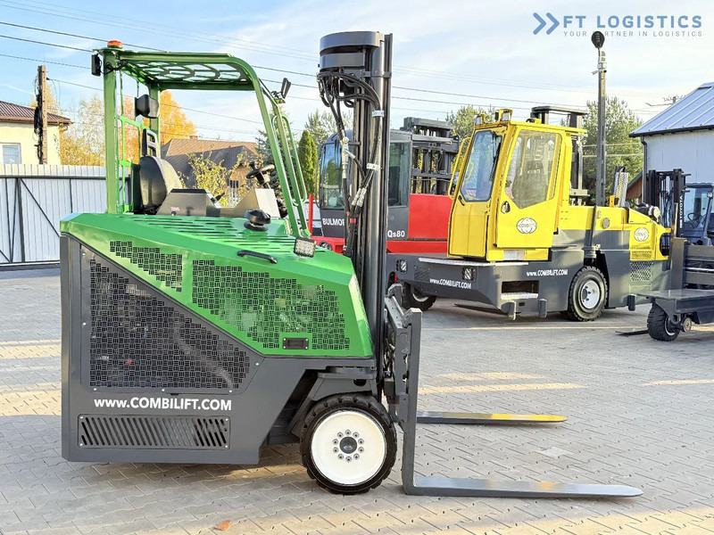 Combilift CB4000 / GAS / TRIPLEX 5200MM / FREE LIFT / FORK POSITIONER / SIDE SHIFT / EXCELLENT CONDITION / Wide range of four-way and side - Carretilla de 4 vías: foto 5 Combilift CB4000 / GAS / TRIPLEX 5200MM / FREE LIFT / FORK POSITIONER / SIDE SHIFT / EXCELLENT CONDITION / Wide range of four-way and side - Carretilla de 4 vías: foto 5
