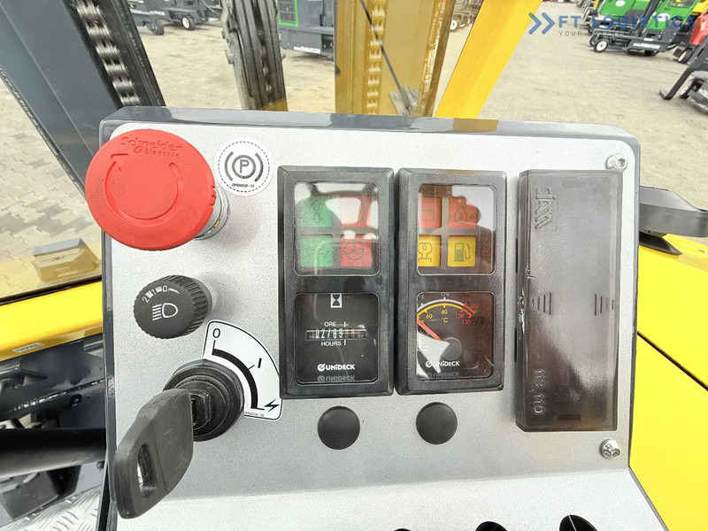 Carretilla de 4 vías Combilift CB4000 / GAS / TRIPLEX 5200MM / FREE LIFT / FORK POSITIONER / SIDE SHIFT / EXCELLENT CONDITION / Wide range of four-way and side: foto 17 Carretilla de 4 vías Combilift CB4000 / GAS / TRIPLEX 5200MM / FREE LIFT / FORK POSITIONER / SIDE SHIFT / EXCELLENT CONDITION / Wide range of four-way and side: foto 17