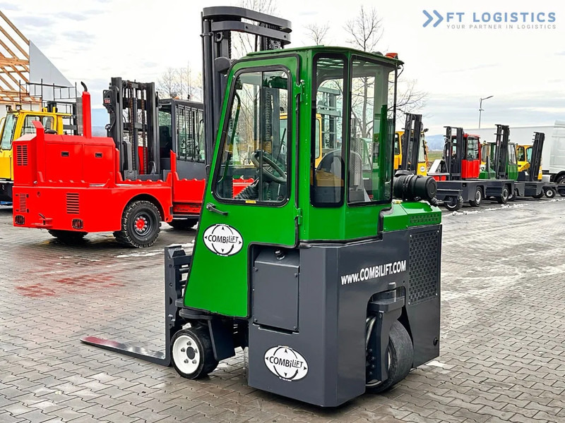 Combilift Combilift C3000CB - DUPLEX 4000mm - Year 2015 - / CABIN - HEATING / ONLY 6546 MTH / EXCELLENT CONDITION / LIKE NEW! Combilift C3 - Carretilla de 4 vías: foto 5 Combilift Combilift C3000CB - DUPLEX 4000mm - Year 2015 - / CABIN - HEATING / ONLY 6546 MTH / EXCELLENT CONDITION / LIKE NEW! Combilift C3 - Carretilla de 4 vías: foto 5