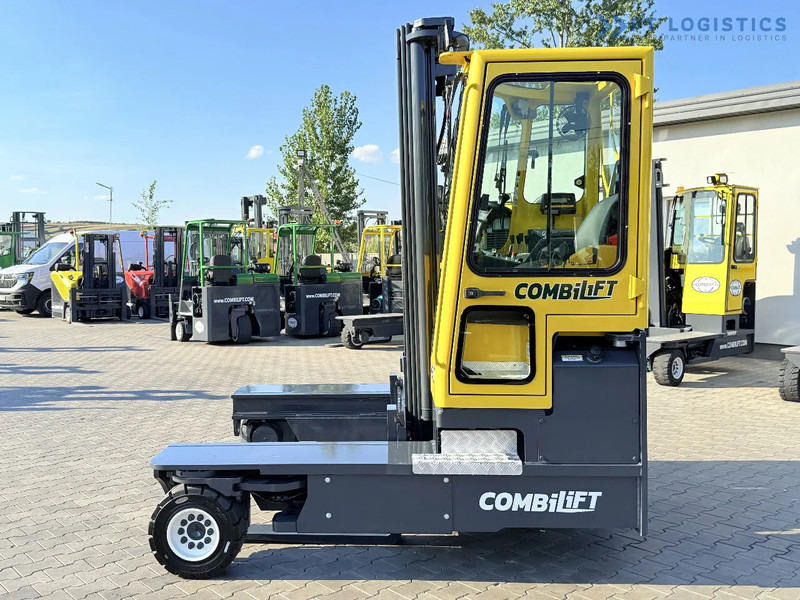 Combilift Combilift C5000 / DIESEL / TRIPLEX 6000MM / FREE LIFT / FORK POSITIONER / BUILT-IN SCALE / HEATING / FULL CABIN / PERFECT CONDIT - Carretilla de 4 vías: foto 4 Combilift Combilift C5000 / DIESEL / TRIPLEX 6000MM / FREE LIFT / FORK POSITIONER / BUILT-IN SCALE / HEATING / FULL CABIN / PERFECT CONDIT - Carretilla de 4 vías: foto 4