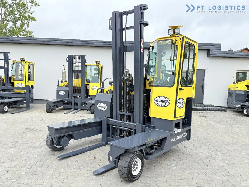 Combilift Combilift FOUR-WAY / MULTI-DIRECTIONAL FORKLIFT C4000 / GAS / DUPLEX 4600MM / ONLY 5614 OPERATING HOURS / FORK POSITIONER / FULL - Carretilla de 4 vías: foto 3 Combilift Combilift FOUR-WAY / MULTI-DIRECTIONAL FORKLIFT C4000 / GAS / DUPLEX 4600MM / ONLY 5614 OPERATING HOURS / FORK POSITIONER / FULL - Carretilla de 4 vías: foto 3