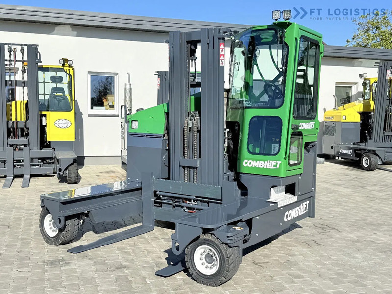 Combilift Combilift FOUR-WAY MULTIDIRECTIONAL FORKLIFT C4500 / DIESEL / TRIPLEX 4900MM / ONLY 4854 HOURS / FORK POSITIONER / FULL CABIN – - Carretilla de 4 vías: foto 1 Combilift Combilift FOUR-WAY MULTIDIRECTIONAL FORKLIFT C4500 / DIESEL / TRIPLEX 4900MM / ONLY 4854 HOURS / FORK POSITIONER / FULL CABIN – - Carretilla de 4 vías: foto 1
