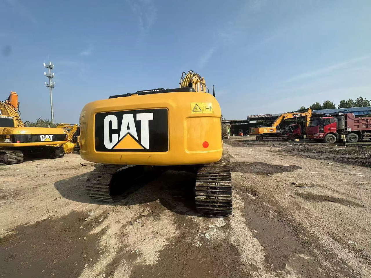 Excavadora de cadenas CATERPILLAR: foto 9