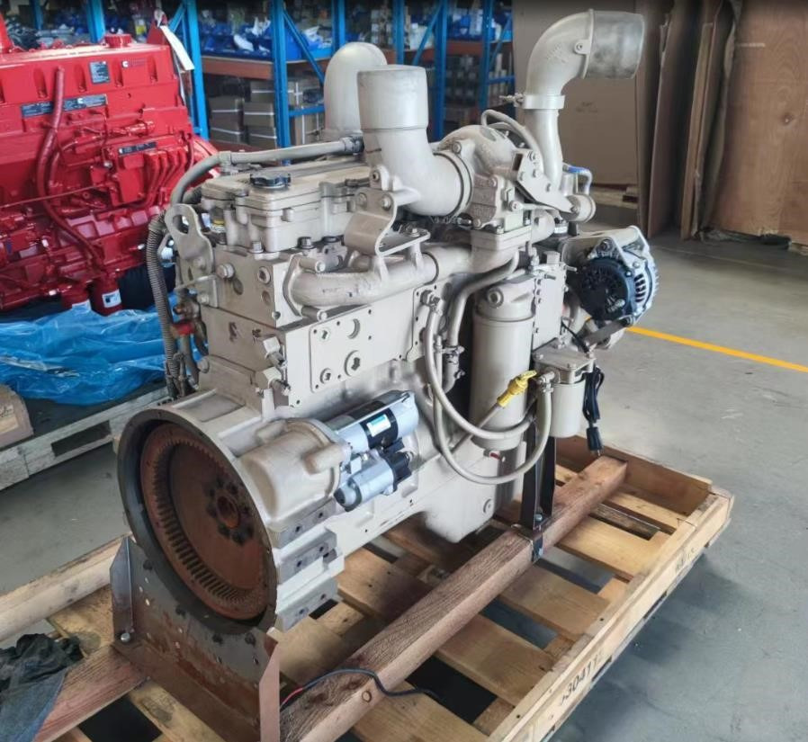 CUMMINS QSC8.3 - Motor para Excavadora: foto 2 CUMMINS QSC8.3 - Motor para Excavadora: foto 2
