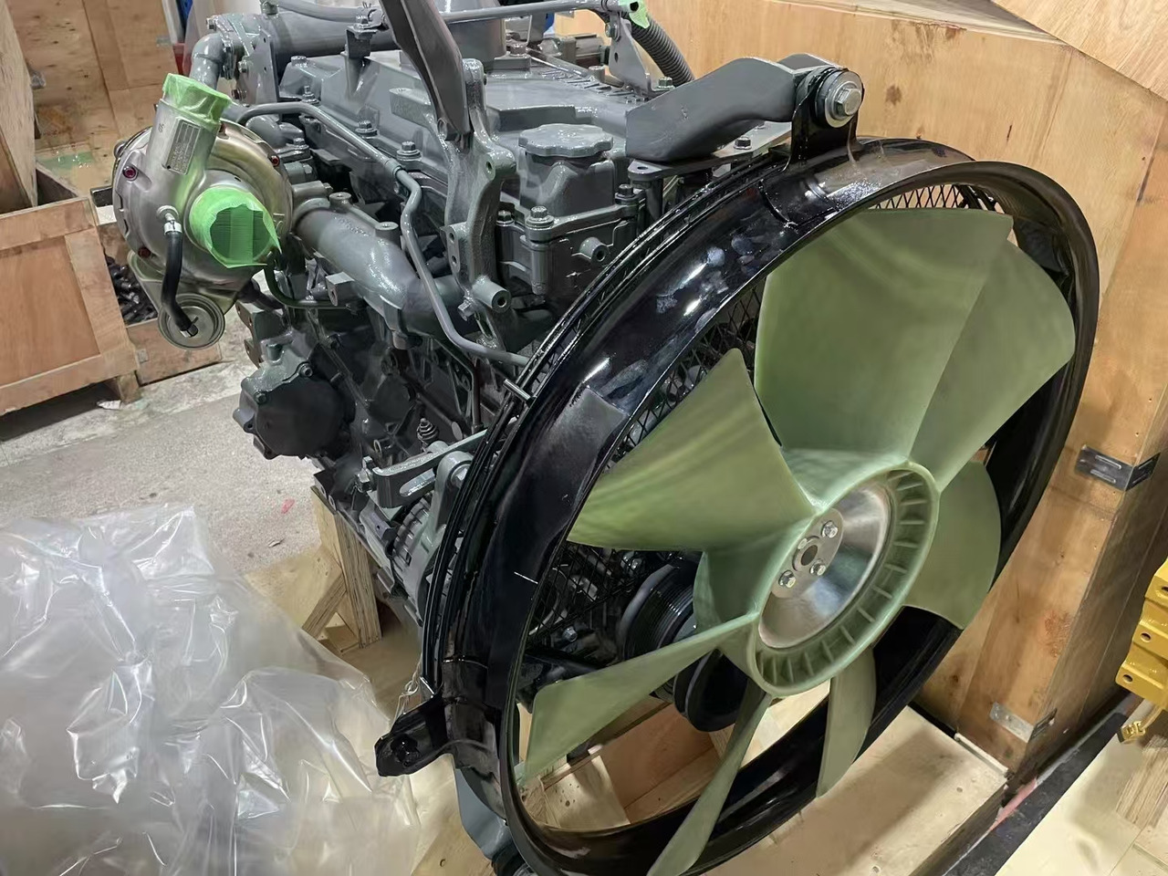ISUZU 4HK1 - Motor y piezas para Implemento: foto 1 ISUZU 4HK1 - Motor y piezas para Implemento: foto 1