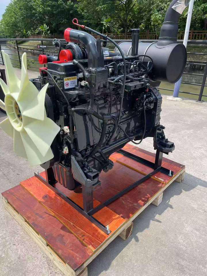 KOMATSU 6D107E-1 6D107E - Motor para Excavadora: foto 4 KOMATSU 6D107E-1 6D107E - Motor para Excavadora: foto 4