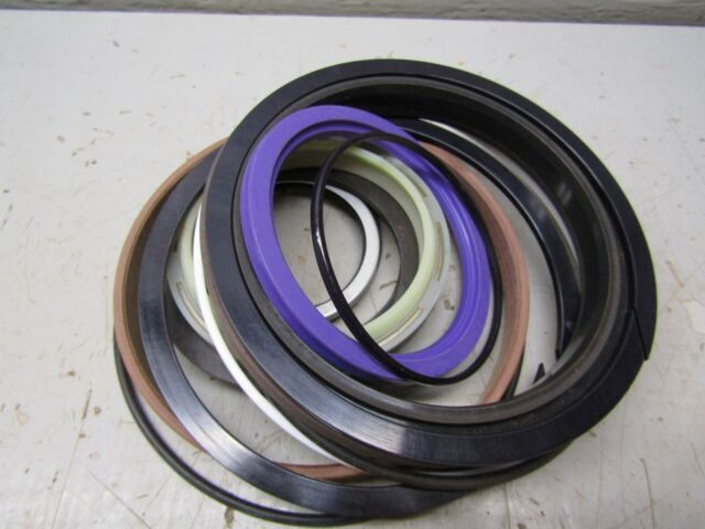 KOMATSU Good price 707-99-77630 - Kit de reparación de motores para Excavadora: foto 1 KOMATSU Good price 707-99-77630 - Kit de reparación de motores para Excavadora: foto 1