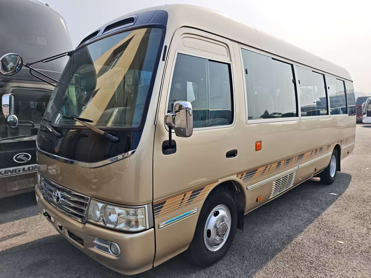 TOYOTA COASTER 23 seats - Autocar: foto 1 TOYOTA COASTER 23 seats - Autocar: foto 1