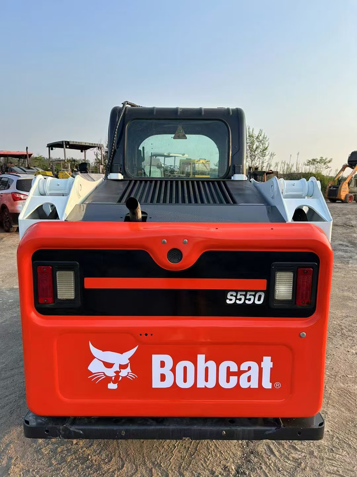 BOBCAT High Performance Low Hours Excellent Condition Reliable Second Hand Bobcat S550 Skid Steer Loader in Stock for Sale - Minicargadora: foto 4 BOBCAT High Performance Low Hours Excellent Condition Reliable Second Hand Bobcat S550 Skid Steer Loader in Stock for Sale - Minicargadora: foto 4