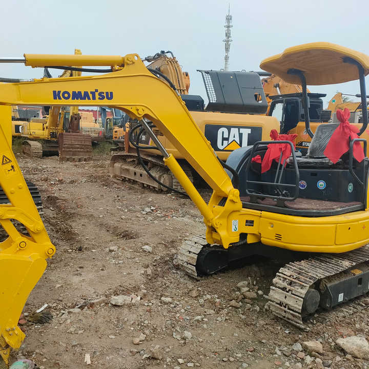 Best Quality Komatsu PC35-2 Used Mini Excavator Earth-moving Machinery in Good Condition - Excavadora de cadenas: foto 5 Best Quality Komatsu PC35-2 Used Mini Excavator Earth-moving Machinery in Good Condition - Excavadora de cadenas: foto 5
