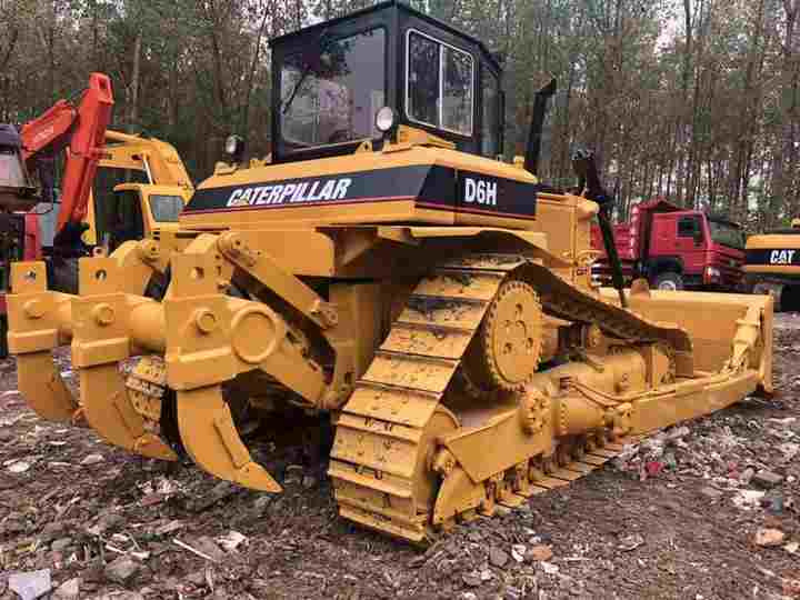 CAT High Quality Used Machinery , Original D6h Cat Bulldozer , Winch Attached Cat Bulldozer - Bulldozer: foto 4 CAT High Quality Used Machinery , Original D6h Cat Bulldozer , Winch Attached Cat Bulldozer - Bulldozer: foto 4