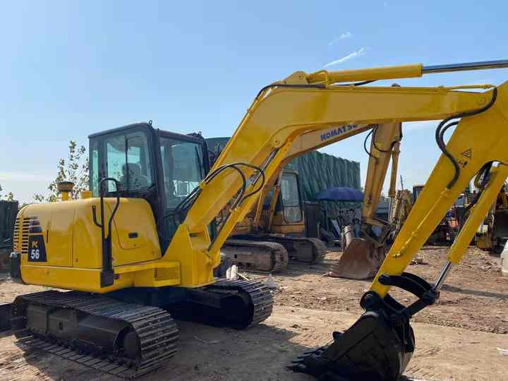 Cheap Used Komatsu PC56 Crawler Excavator with High Efficiency Used Heavy Machinery Komatsu P56 Digger Cheap for Sale - Excavadora de cadenas: foto 3 Cheap Used Komatsu PC56 Crawler Excavator with High Efficiency Used Heavy Machinery Komatsu P56 Digger Cheap for Sale - Excavadora de cadenas: foto 3