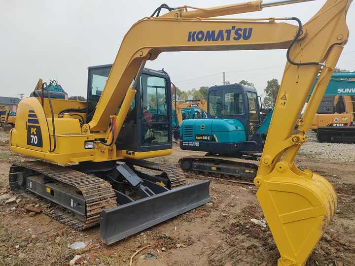 Cheap Used Komatsu PC70-8 Crawler Excavator with High Efficiency Used Heavy Machinery Komatsu PC70-8 Digger Cheap for Sale - Excavadora de cadenas: foto 3 Cheap Used Komatsu PC70-8 Crawler Excavator with High Efficiency Used Heavy Machinery Komatsu PC70-8 Digger Cheap for Sale - Excavadora de cadenas: foto 3