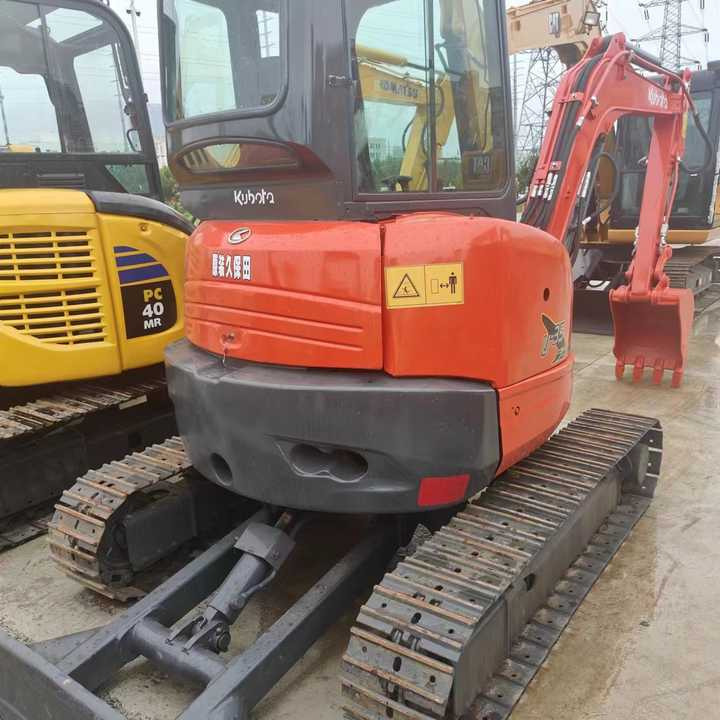 Excellent Performance Original Kubota U35 Mini 3tons Excavator in Stock Kubota U25 35 55 Mini Excavator with Pusher on Sale - Excavadora: foto 4 Excellent Performance Original Kubota U35 Mini 3tons Excavator in Stock Kubota U25 35 55 Mini Excavator with Pusher on Sale - Excavadora: foto 4