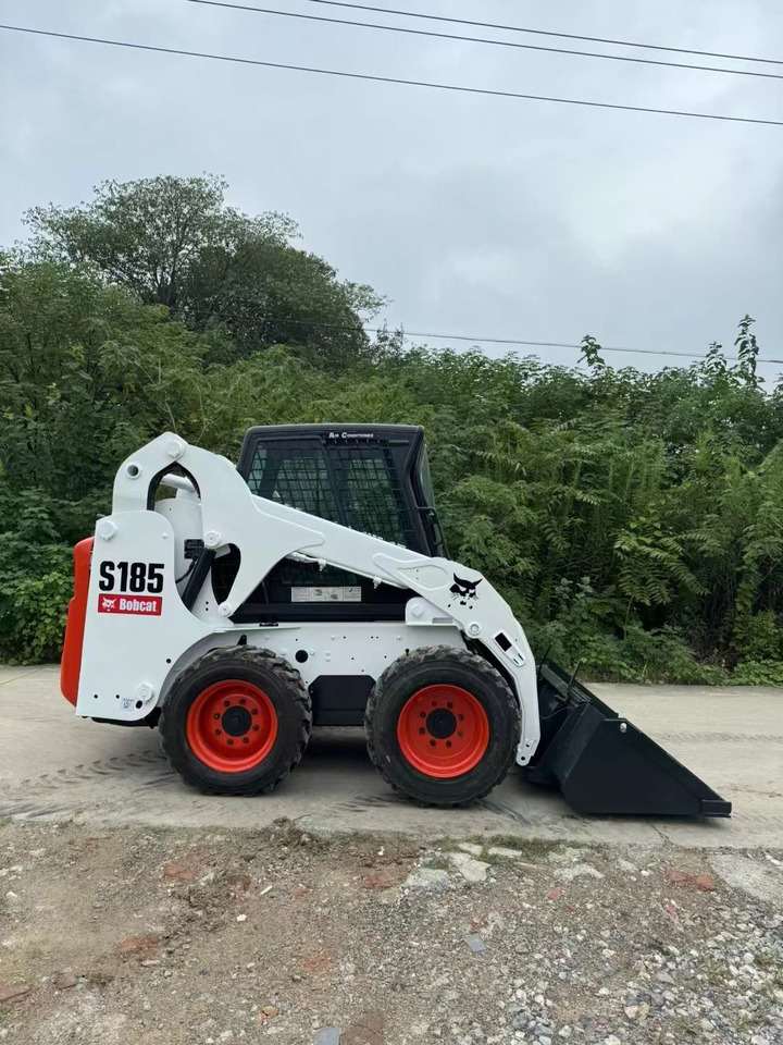 BOBCAT High Quality BOBCAT-S185 Skid Steer Loader in Good Condition - Maquinaria de construcción: foto 2 BOBCAT High Quality BOBCAT-S185 Skid Steer Loader in Good Condition - Maquinaria de construcción: foto 2