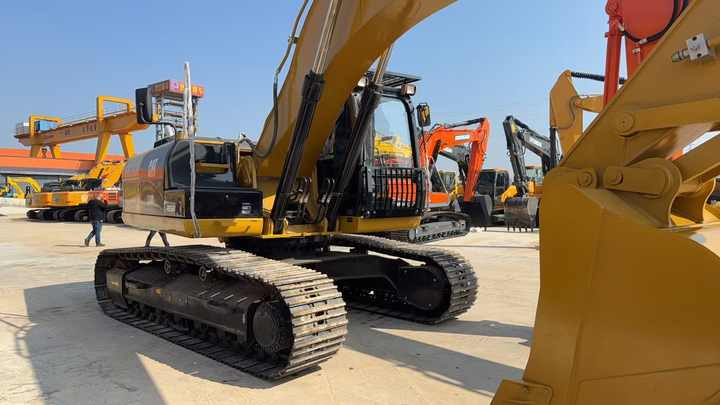 Excavadora de cadenas Used CAT330D2 Model Excavator Second Hand Machine Popular Brand JAPAN CAT Hydraulic Machinery: foto 6 Excavadora de cadenas Used CAT330D2 Model Excavator Second Hand Machine Popular Brand JAPAN CAT Hydraulic Machinery: foto 6
