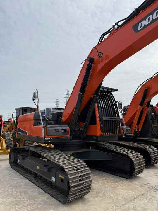 Used Doosan DX225LC-9C Hydraulic Excavator 25 Ton Doosan Dx225 Crawler Excavator with Excellent Performance Low Price for Sale - Excavadora: foto 4 Used Doosan DX225LC-9C Hydraulic Excavator 25 Ton Doosan Dx225 Crawler Excavator with Excellent Performance Low Price for Sale - Excavadora: foto 4