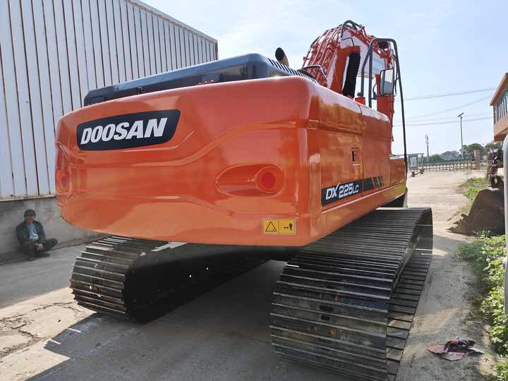 Used Doosan DX225LC Excavator | Low Hours | Heavy Duty | Global Shipping | Well-Maintained - Excavadora: foto 4 Used Doosan DX225LC Excavator | Low Hours | Heavy Duty | Global Shipping | Well-Maintained - Excavadora: foto 4