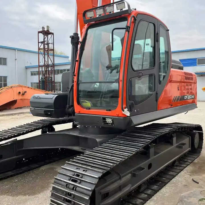 Used Excavator Doosan DX260LC-9 Excavators Mini Equipment Earth Moving Machinery Doosan Digger Excavator for Sale - Miniexcavadora: foto 5 Used Excavator Doosan DX260LC-9 Excavators Mini Equipment Earth Moving Machinery Doosan Digger Excavator for Sale - Miniexcavadora: foto 5