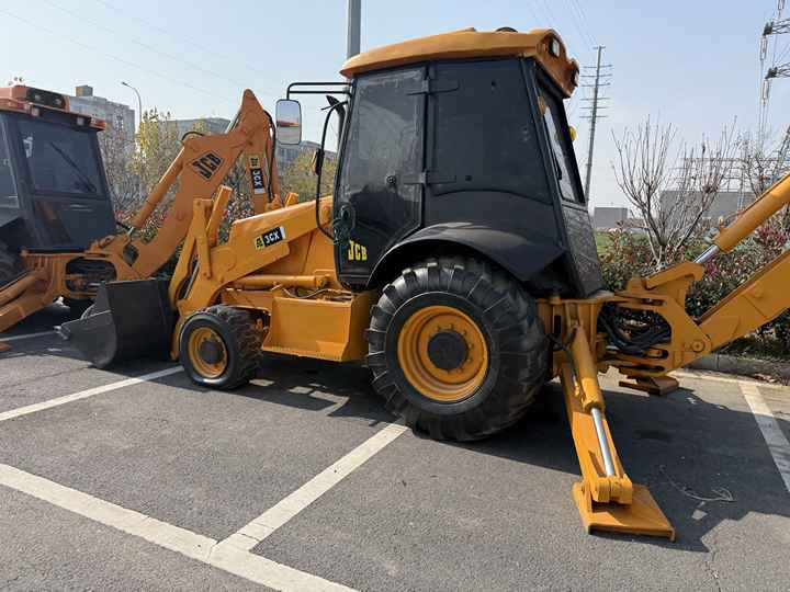 Used Hydraulic Backhoe Loader JCB3CX 7t in Good Condition Cheap Price in Stock Jcb 3cx 4cx 4cx Loader in Hefei for Sale - Retroexcavadora: foto 4 Used Hydraulic Backhoe Loader JCB3CX 7t in Good Condition Cheap Price in Stock Jcb 3cx 4cx 4cx Loader in Hefei for Sale - Retroexcavadora: foto 4