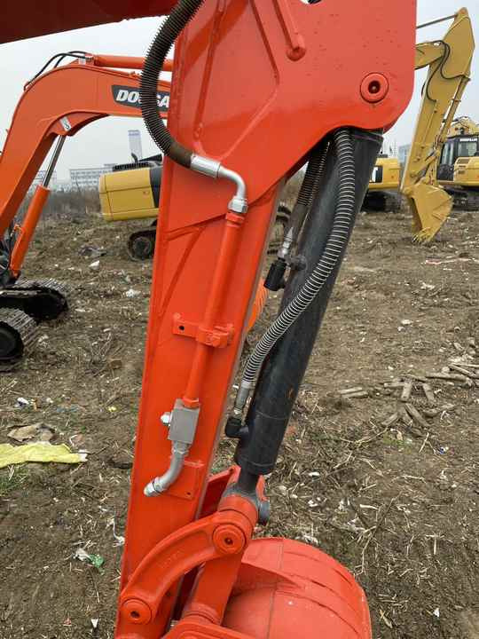 Used KUBOTA U35-5 Model Excavator Second Hand Machine Popular Brand JAPAN KUBOTA Hydraulic Machinery - Miniexcavadora: foto 3 Used KUBOTA U35-5 Model Excavator Second Hand Machine Popular Brand JAPAN KUBOTA Hydraulic Machinery - Miniexcavadora: foto 3