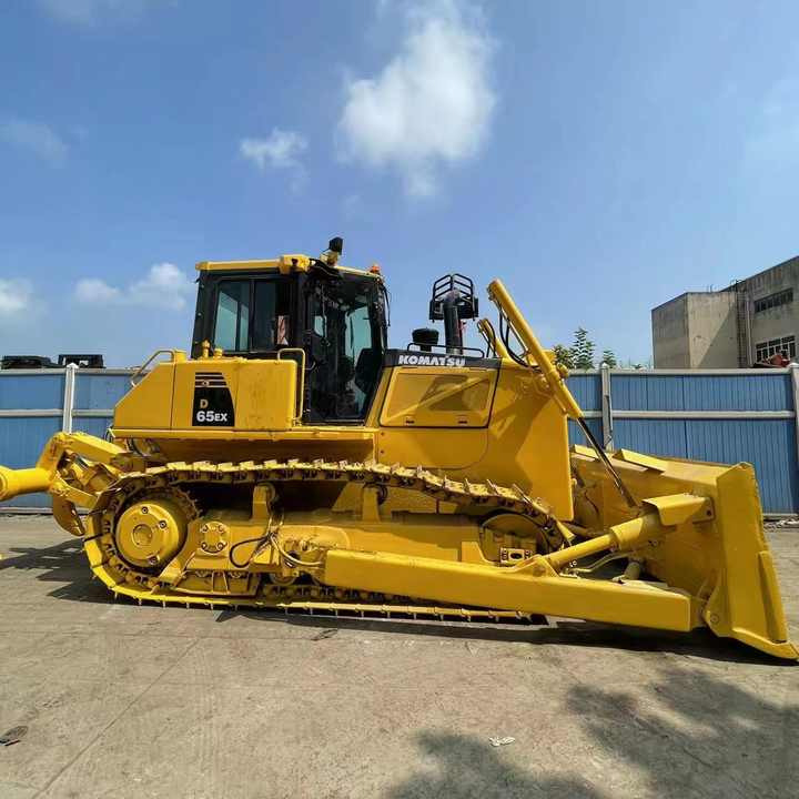 Used Komatsu Bulldozer D65ex Strong Power Komatsu D65ex Track Dozer for Sale - Bulldozer: foto 3 Used Komatsu Bulldozer D65ex Strong Power Komatsu D65ex Track Dozer for Sale - Bulldozer: foto 3