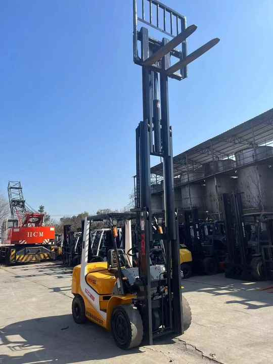 Very Good Condition and Cheap Price 3 Tonne TCM Forklift Run Performance TCM30 Forklift for Sale - Carretilla elevadora: foto 3 Very Good Condition and Cheap Price 3 Tonne TCM Forklift Run Performance TCM30 Forklift for Sale - Carretilla elevadora: foto 3