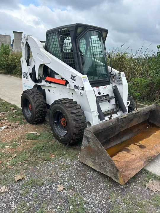 Very Good Machine Used Skid Wheel Loader Bobcat S300 for Sale - Minicargadora: foto 5 Very Good Machine Used Skid Wheel Loader Bobcat S300 for Sale - Minicargadora: foto 5