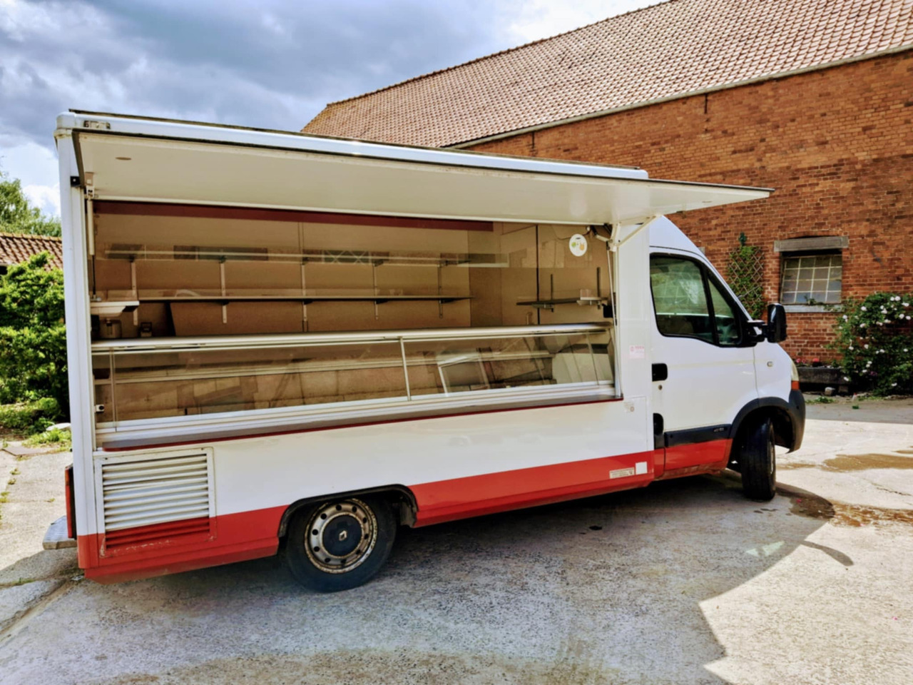RENAULT MASTER - Camión frigorífico: foto 1 RENAULT MASTER - Camión frigorífico: foto 1