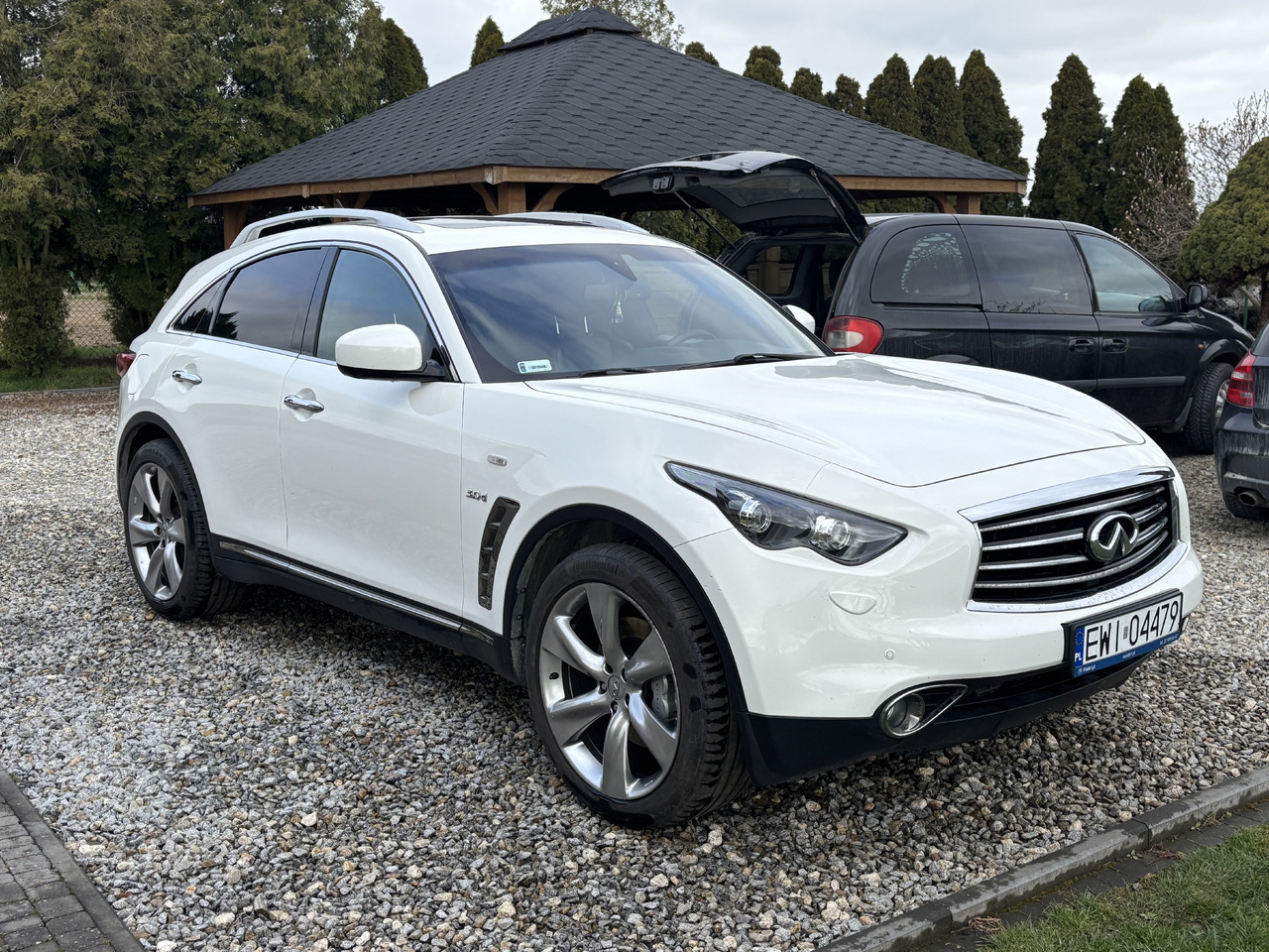 Infiniti QX70 FX30 Diesel V6 Euro6 - SUV/ Todoterreno: foto 3 Infiniti QX70 FX30 Diesel V6 Euro6 - SUV/ Todoterreno: foto 3