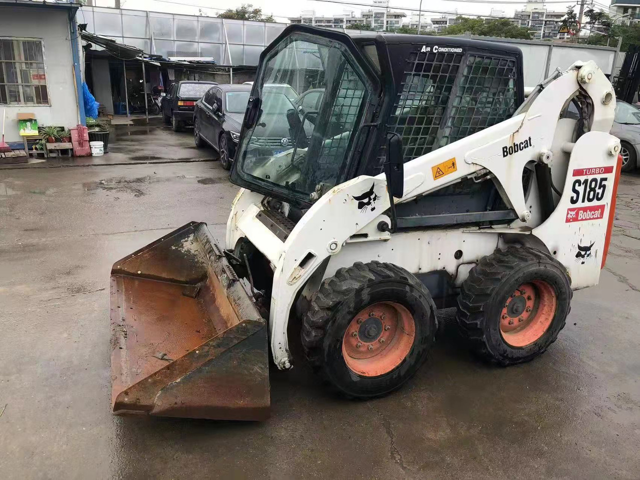 BOBCAT S185 - Minicargadora: foto 1 BOBCAT S185 - Minicargadora: foto 1