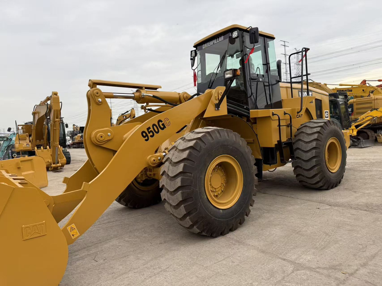 CATERPILLAR 950GC - Cargadora de ruedas: foto 3 CATERPILLAR 950GC - Cargadora de ruedas: foto 3