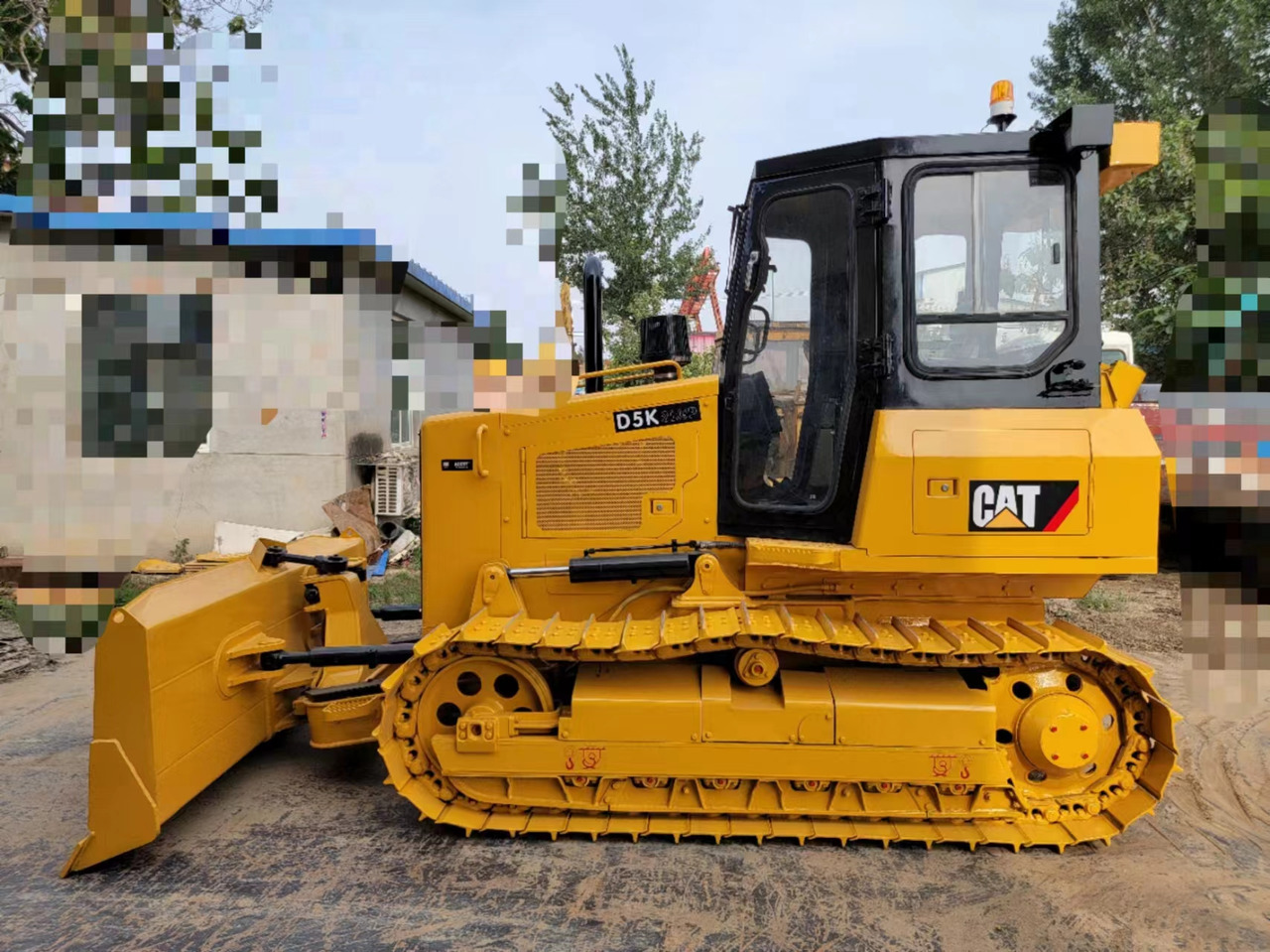 CATERPILLAR D5K - Bulldozer: foto 1 CATERPILLAR D5K - Bulldozer: foto 1
