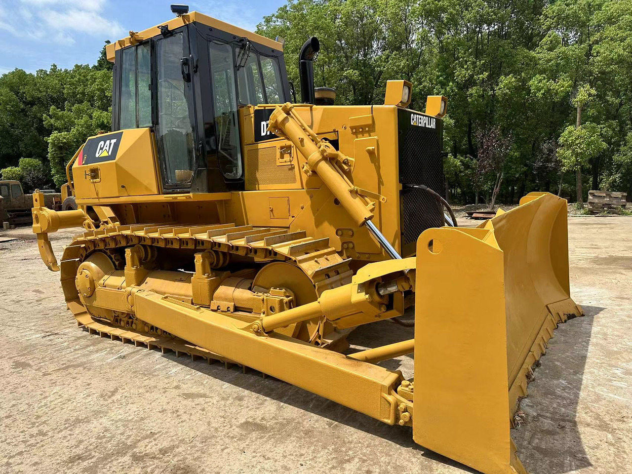 CATERPILLAR D7G2 - Bulldozer: foto 2 CATERPILLAR D7G2 - Bulldozer: foto 2