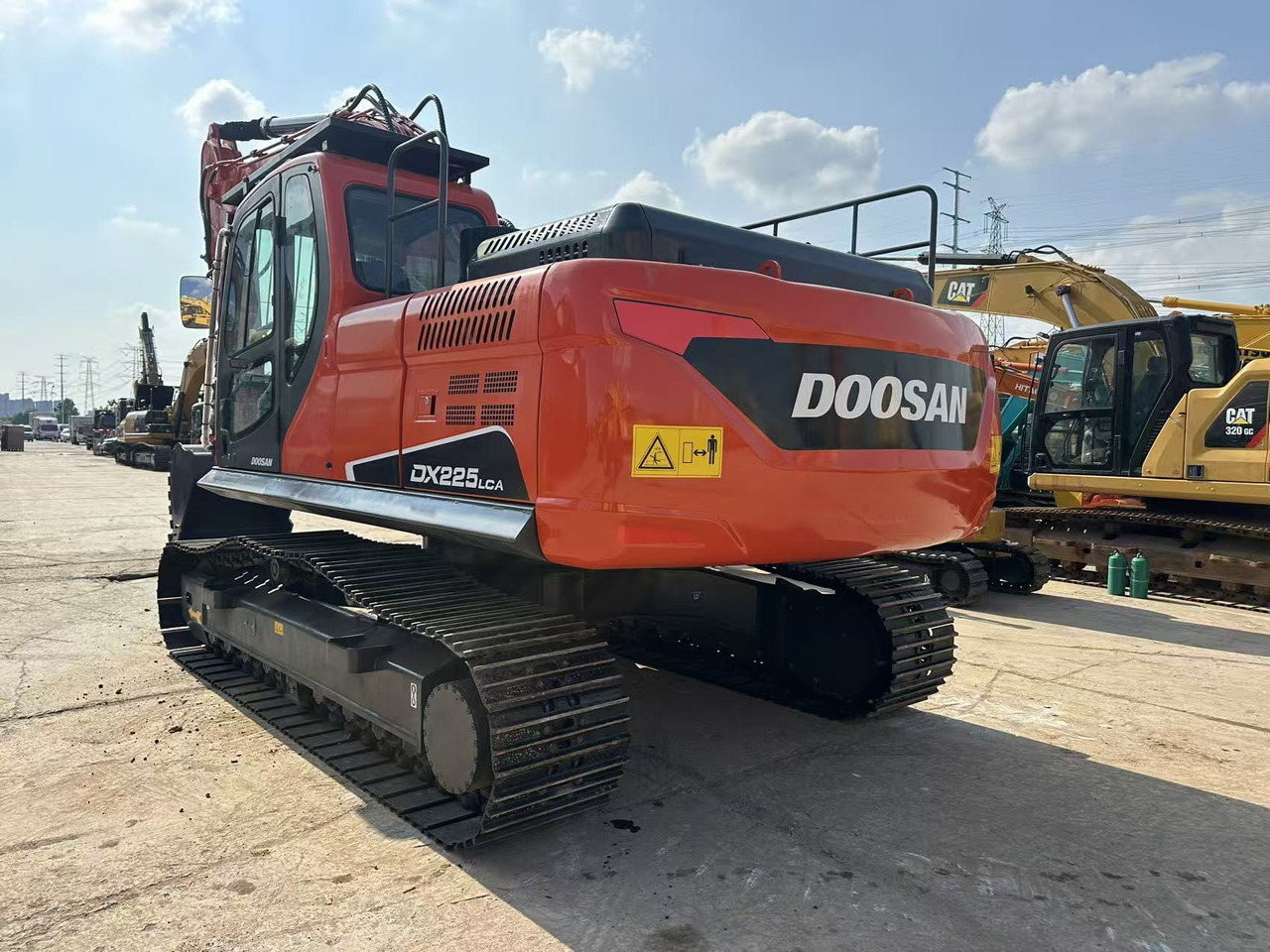 DOOSAN DX225LCA - Excavadora de cadenas: foto 4 DOOSAN DX225LCA - Excavadora de cadenas: foto 4