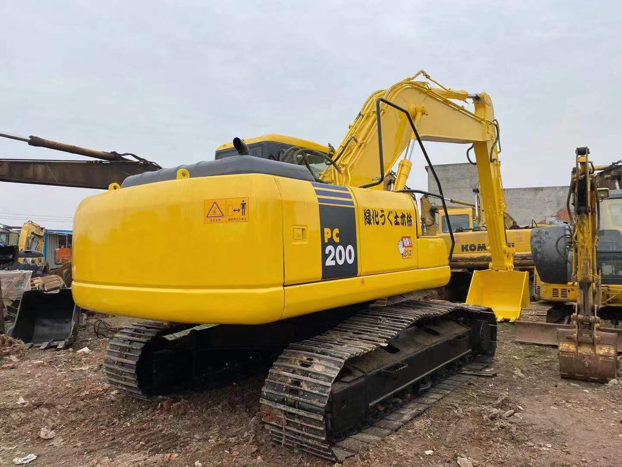 KOMATSU PC200-7 - Excavadora de cadenas: foto 2 KOMATSU PC200-7 - Excavadora de cadenas: foto 2