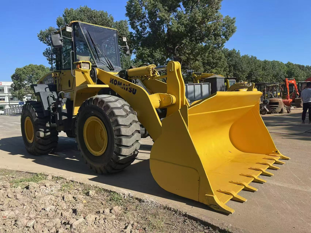 KOMATSU WA320-5 - Cargadora de ruedas: foto 2 KOMATSU WA320-5 - Cargadora de ruedas: foto 2