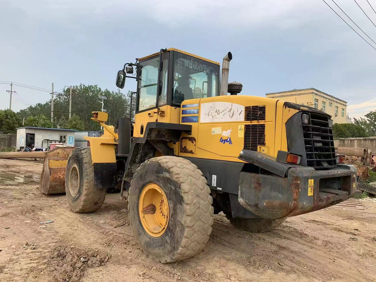 KOMATSU WA320-5 - Cargadora de ruedas: foto 1 KOMATSU WA320-5 - Cargadora de ruedas: foto 1