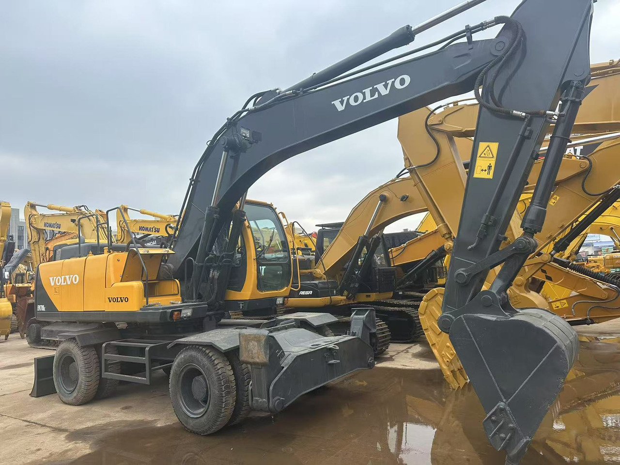 VOLVO EW170BLC - Excavadora de ruedas: foto 2 VOLVO EW170BLC - Excavadora de ruedas: foto 2