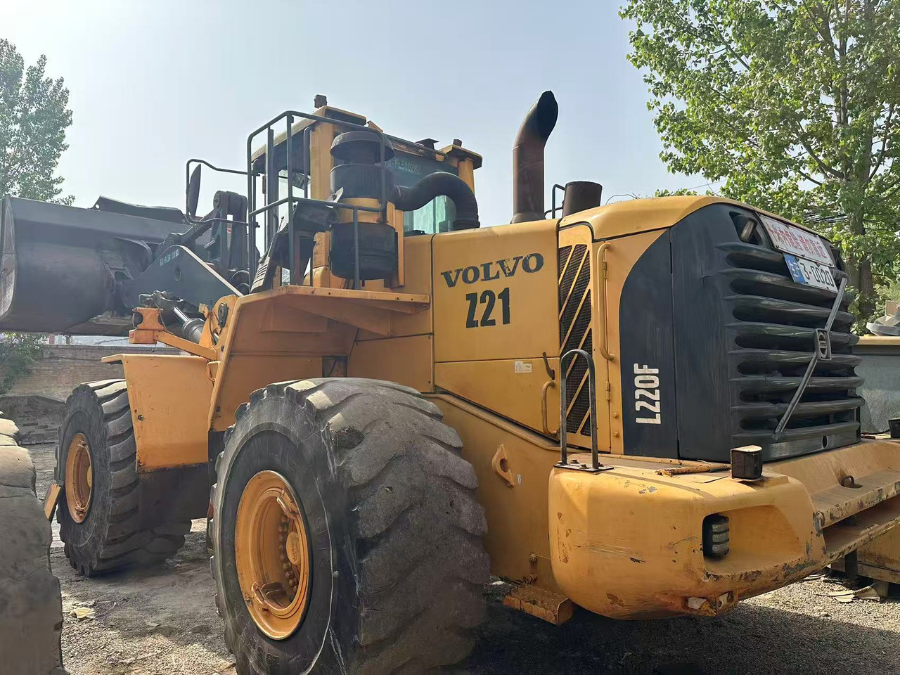 VOLVO L220F - Cargadora de ruedas: foto 1 VOLVO L220F - Cargadora de ruedas: foto 1