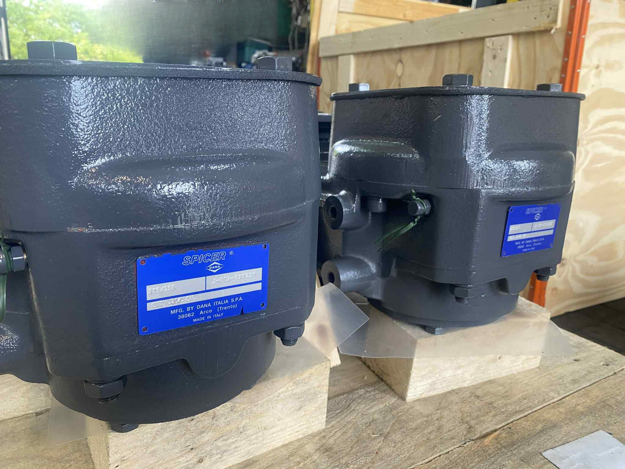 305/295 Dana Spicer - Caja de cambios para Maquinaria de construcción: foto 2 305/295 Dana Spicer - Caja de cambios para Maquinaria de construcción: foto 2