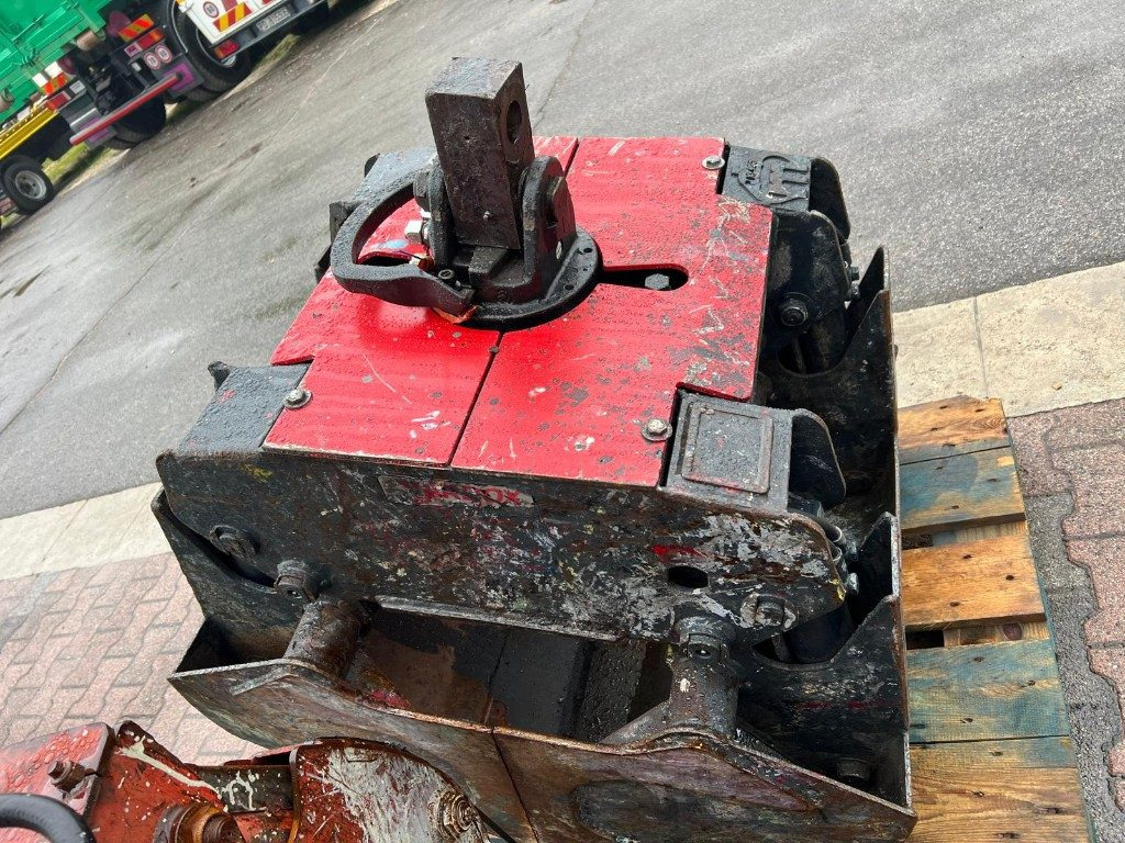 Cuchara de mordazas BENNA USATA MINELLI A CUCCHIAIO CON ROTORE: foto 6 Cuchara de mordazas BENNA USATA MINELLI A CUCCHIAIO CON ROTORE: foto 6