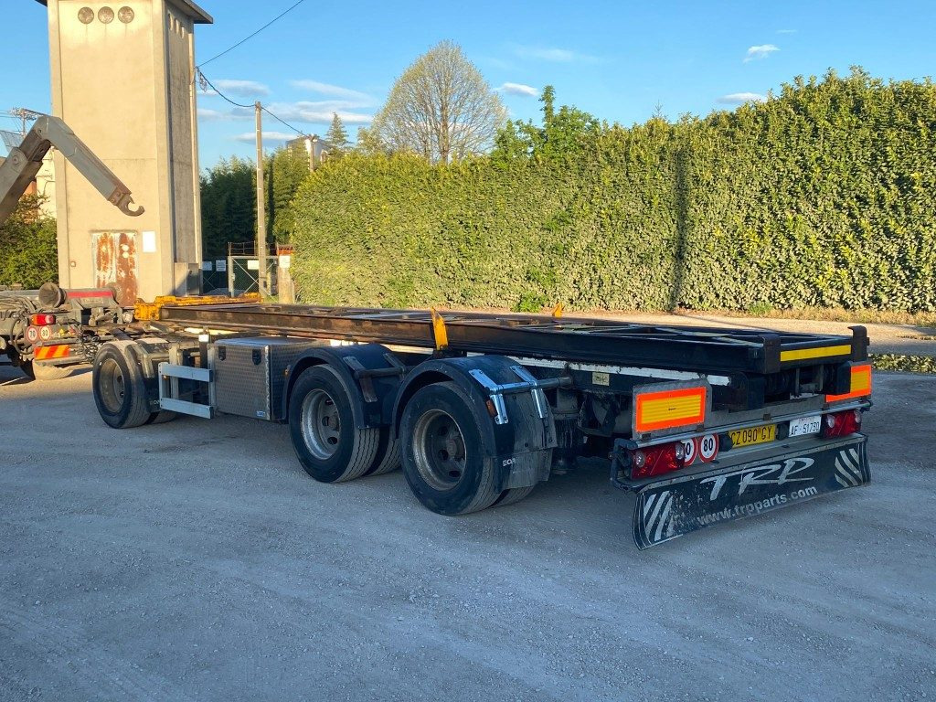 CARDI RIMORCHIO CARDI SCARRABILE RIBALTABILE PNEUMATICO - Remolque multilift/ Portacontenedores de cadenas: foto 1 CARDI RIMORCHIO CARDI SCARRABILE RIBALTABILE PNEUMATICO - Remolque multilift/ Portacontenedores de cadenas: foto 1