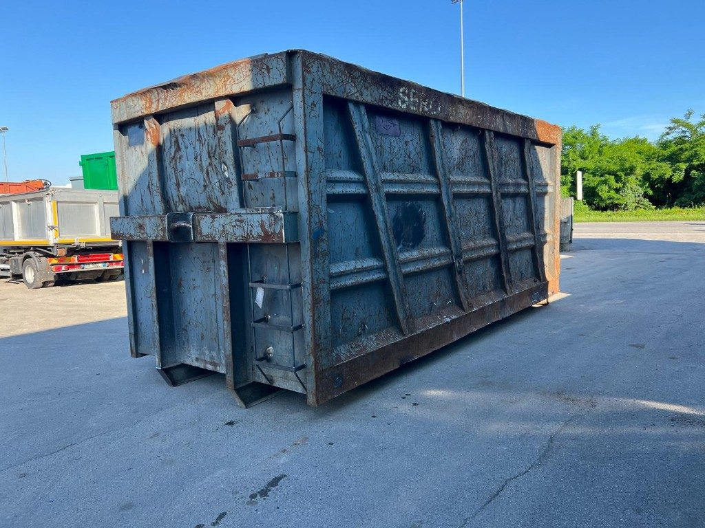 CONTAINER SCARRABILE USATO A CIELO APERTO - Contenedor de gancho: foto 1 CONTAINER SCARRABILE USATO A CIELO APERTO - Contenedor de gancho: foto 1